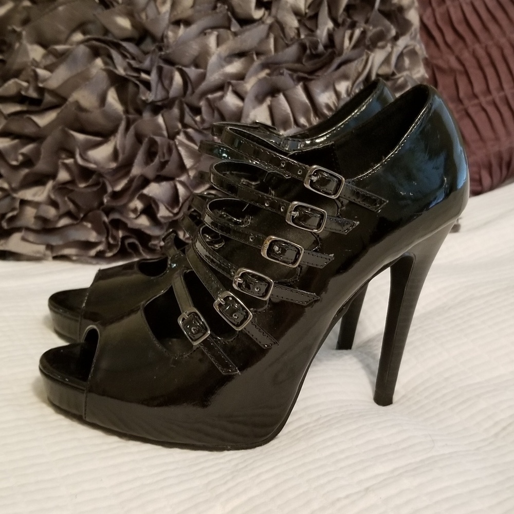 Outfit - Picture 6 of 8
